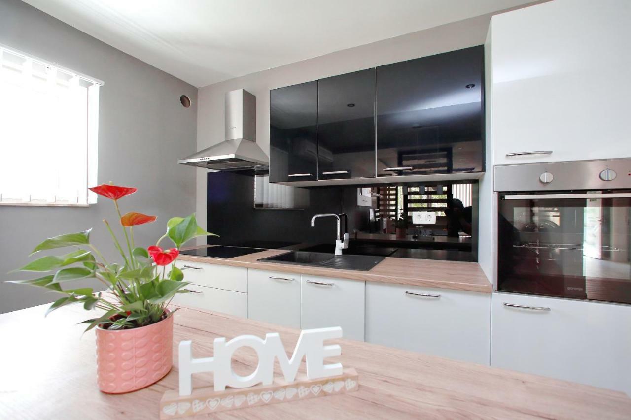 Apartament Sonia Sukošan Zewnętrze zdjęcie