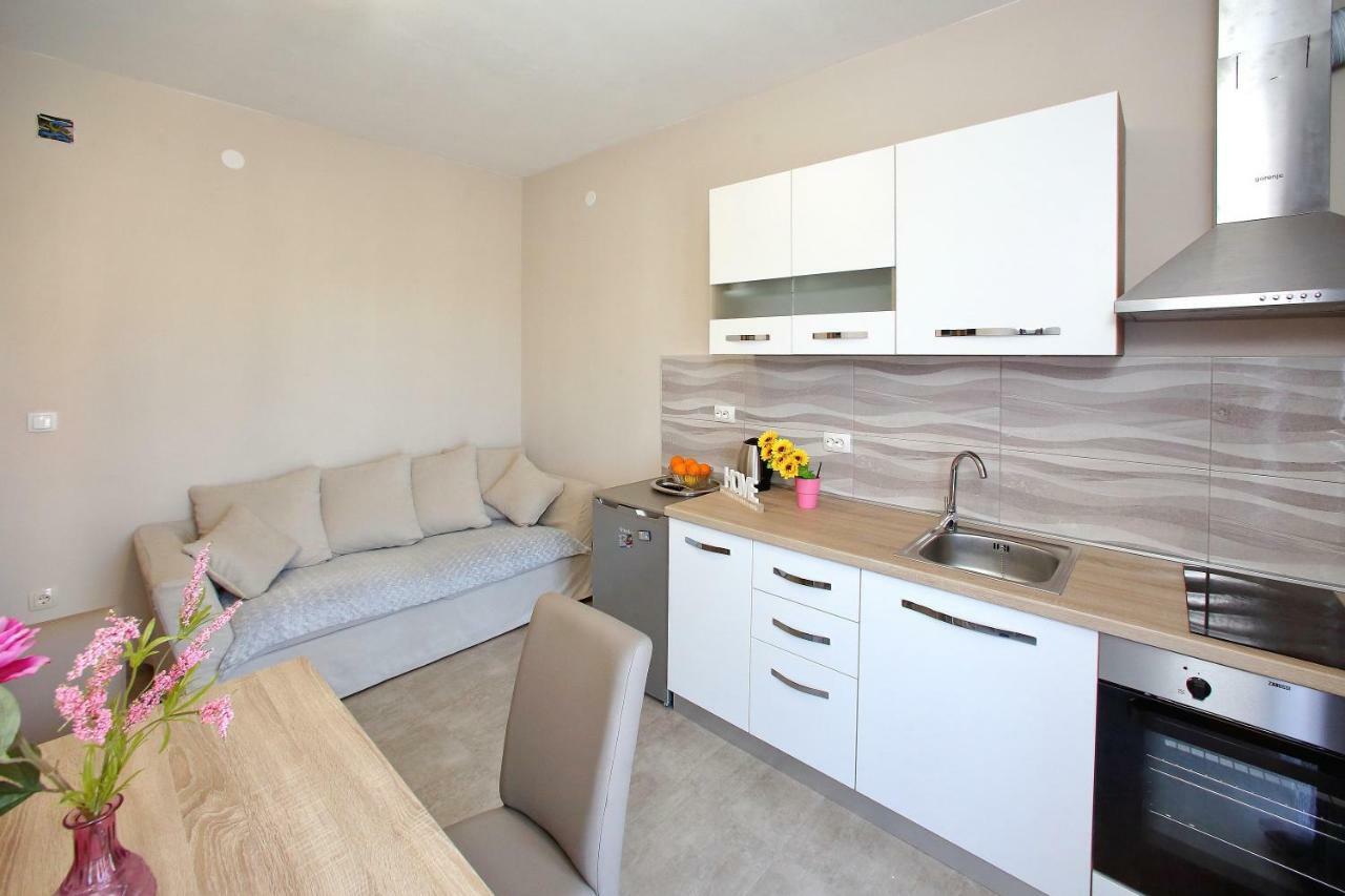 Apartament Sonia Sukošan Zewnętrze zdjęcie