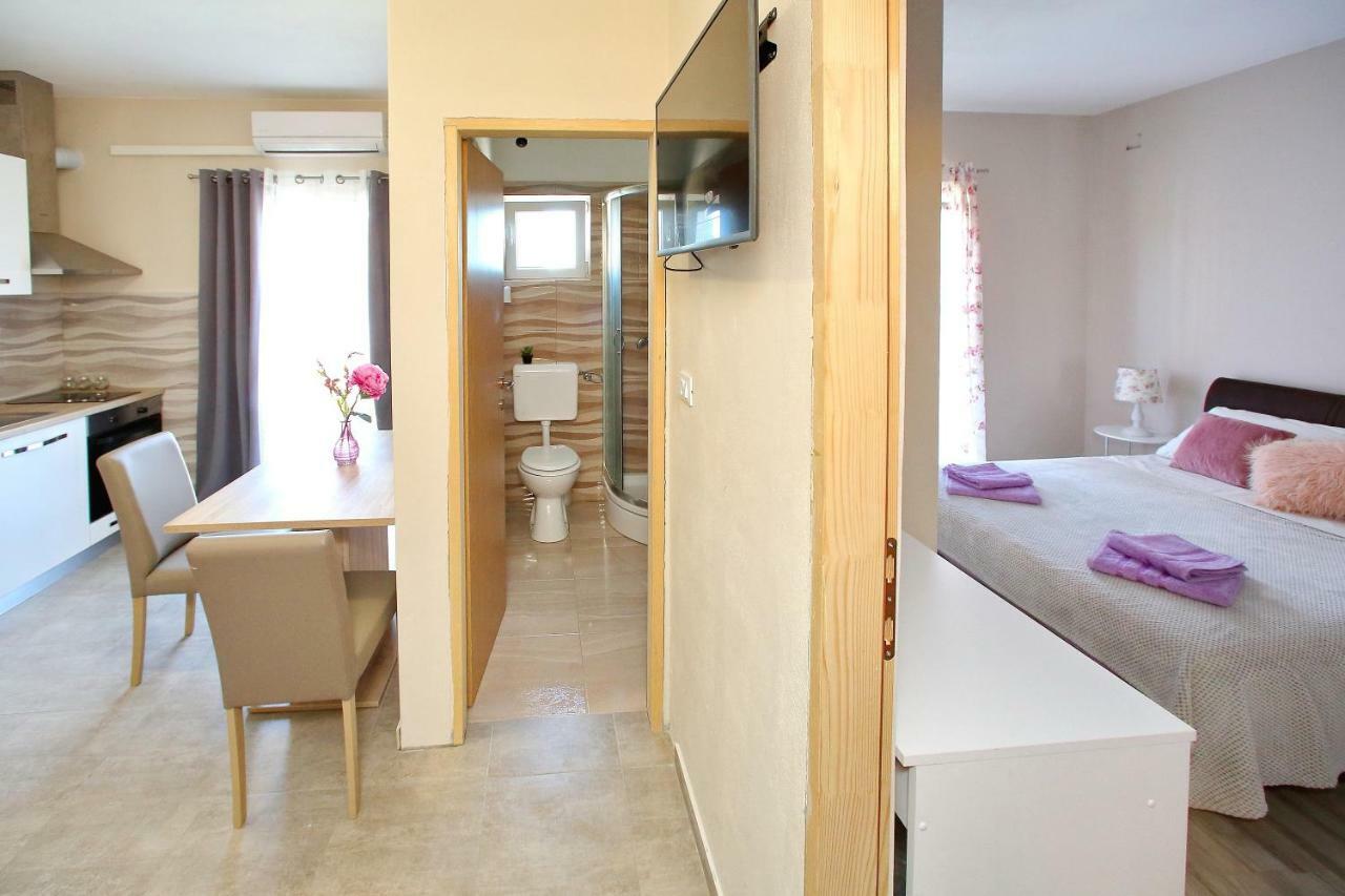 Apartament Sonia Sukošan Zewnętrze zdjęcie